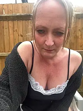 HoneyBluex online show from 03/23/26, 09:31