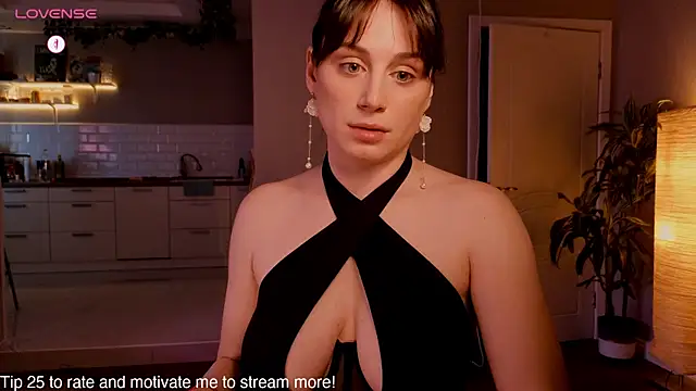 moon deity  online show from 04/06/26, 02:29