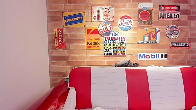 miss  pamela online show from 10/28/25, 11:09