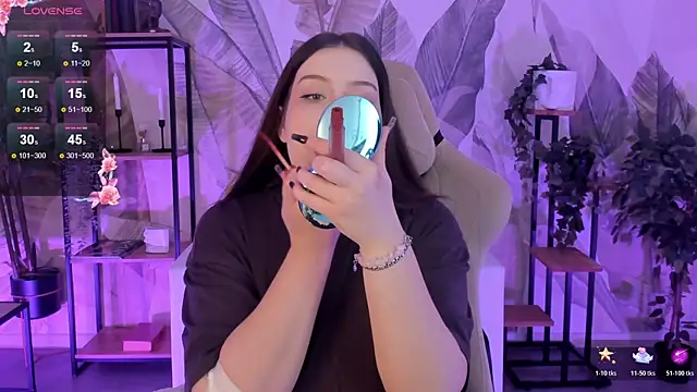 CoralineKeyns online show from 11/07/25, 05:34