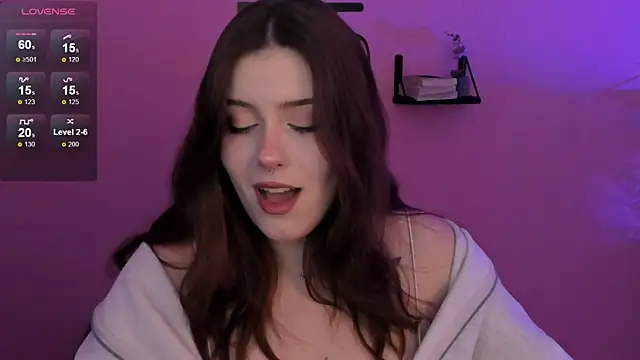 Snapshot of CoralineKeyns chatting on 02/20/25, 05:33 CoralineKeyns online show from 02/20/25, 05:33
