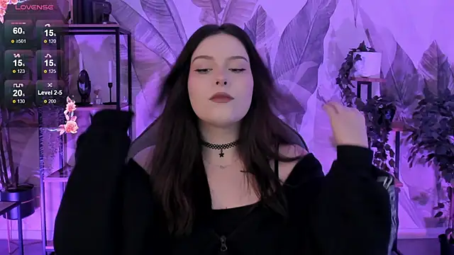 CoralineKeyns online show from 10/24/25, 07:51