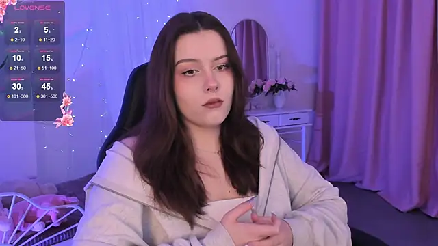 Snapshot of CoralineKeyns chatting on 02/10/25, 05:14 CoralineKeyns online show from 02/10/25, 05:14