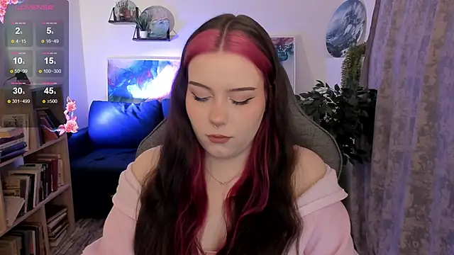 CoralineKeyns online show from 04/07/26, 05:42