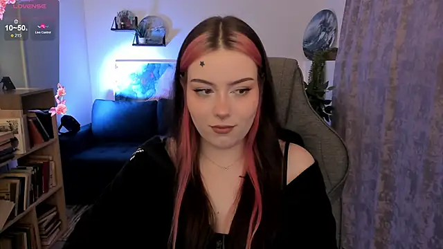CoralineKeyns online show from 05/12/26, 05:37