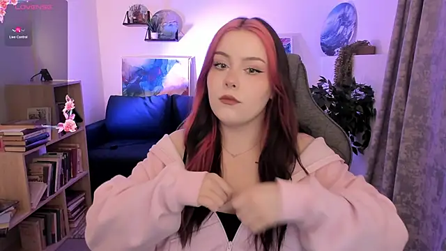 CoralineKeyns online show from 04/03/26, 05:47