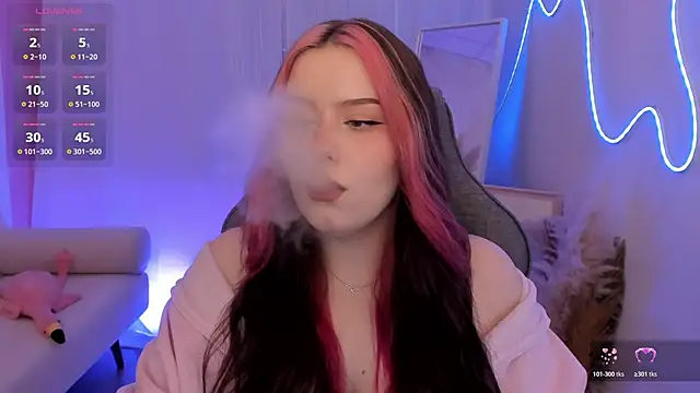 CoralineKeyns online show from 04/17/26, 05:32