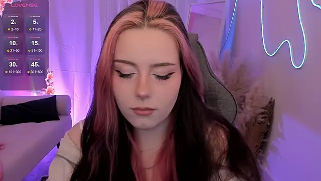 CoralineKeyns online show from 05/31/26, 03:34