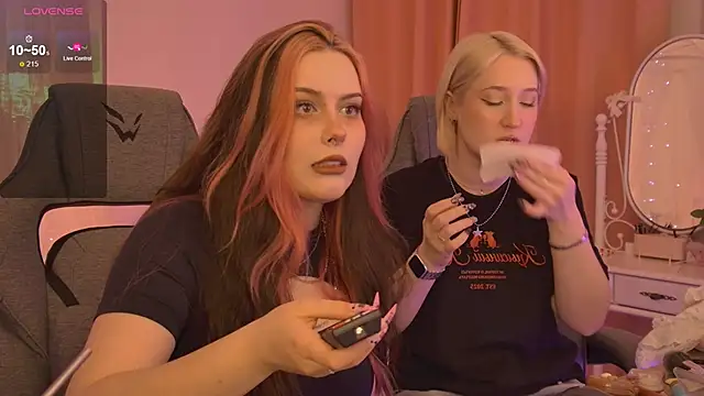 CoralineKeyns online show from 05/30/26, 04:30