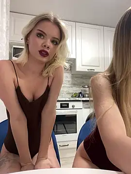 Snapshot of Lunalikaiya chatting on 04/28/26, 05:50 Lunalikaiya online show from 04/28/26, 05:50