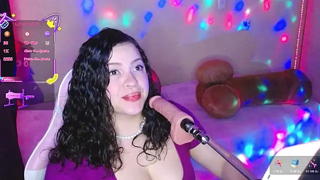 Snapshot of kim_saenz20 chatting on 06/21/26, 02:28 kim saenz20 online show from 06/21/26, 02:28