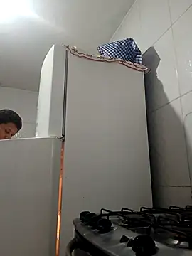 Nicolaskribeiro online show from 10/08/25, 12:39