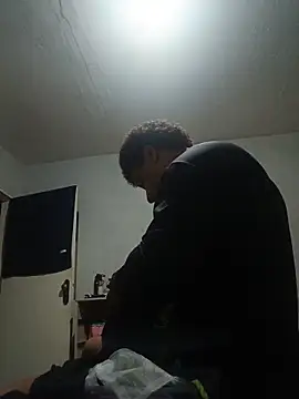 Nicolaskribeiro online show from 05/26/26, 10:13