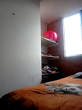 Cameron puppy online show from 11/30/25, 09:59