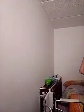 Cameron puppy online show from 10/21/25, 05:34