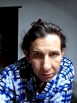 Cameron puppy online show from 12/05/25, 09:19