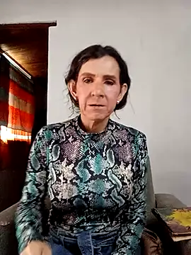 Cameron puppy online show from 12/05/25, 09:23