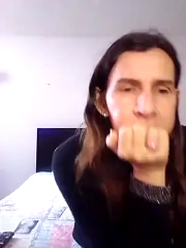 Cameron puppy online show from 10/07/25, 06:42