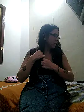 Cameron puppy online show from 02/16/26, 05:17