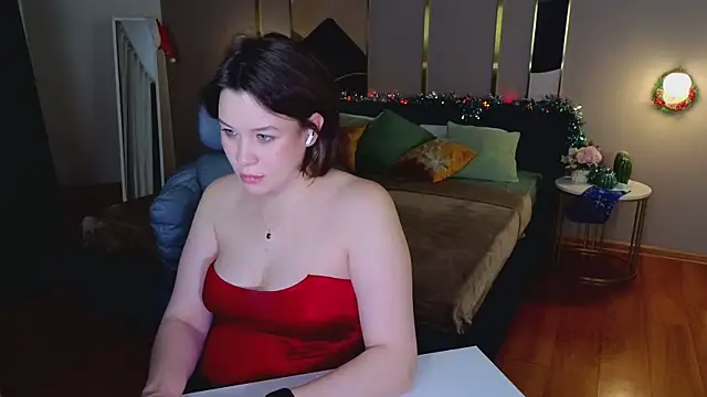 katy  moonj online show from 12/23/25, 12:54