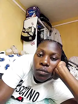 Snapshot of Zoya-Kay chatting on 11/06/25, 01:37 Zoya-Kay online show from 11/06/25, 01:37