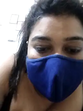 indianlisa5 online show from 04/17/26, 06:11