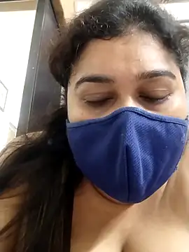 indianlisa5 online show from 06/22/26, 07:00