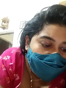 indianlisa5 online show from 02/15/25, 05:19