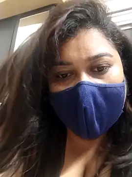 indianlisa5 online show from 06/07/26, 08:47
