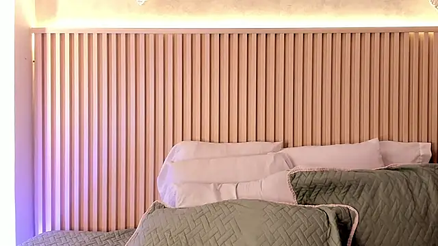 daiana curly online show from 10/11/25, 08:10