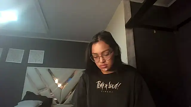 fairylatin222 online show from 04/13/26, 12:20