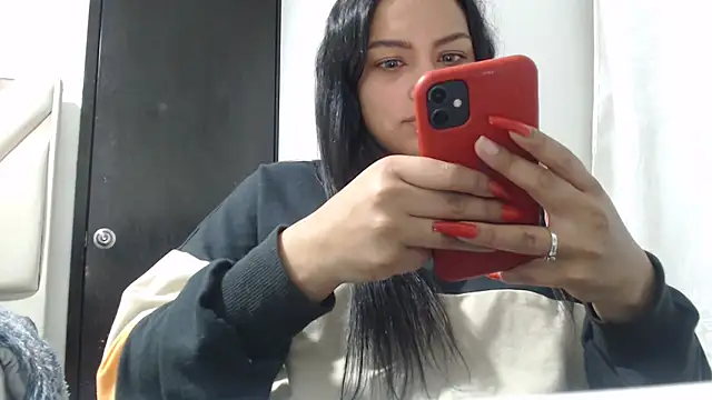 fairylatin222 online show from 10/02/25, 11:52