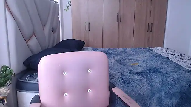 fairylatin222 online show from 03/17/25, 06:53