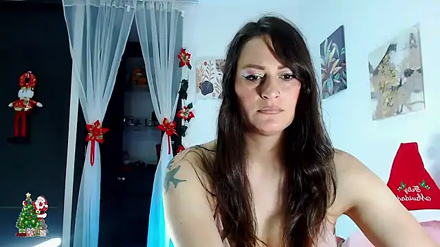 Snapshot of JadeHiilton chatting on 12/26/24, 07:49 JadeHiilton online show from 12/26/24, 07:49