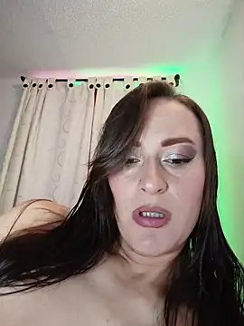 JadeHiilton online show from 11/19/25, 07:58