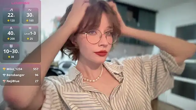 ms christiana online show from 12/02/25, 04:52