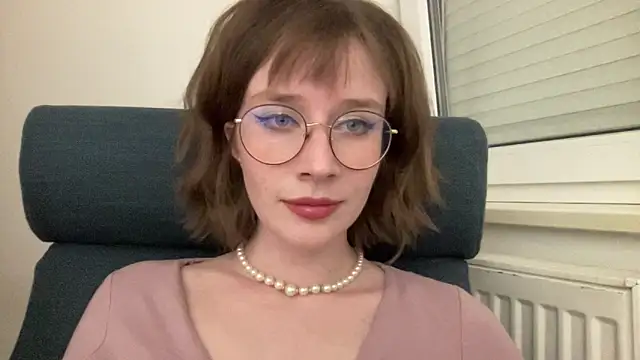 Snapshot of ms_christiana chatting on 05/05/26, 07:39 ms christiana online show from 05/05/26, 07:39