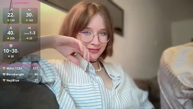 ms christiana online show from 12/01/25, 02:29