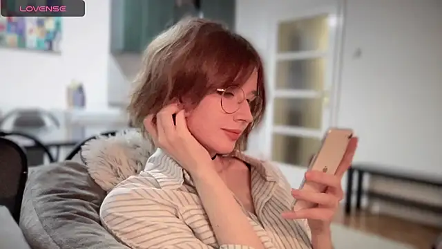 ms christiana online show from 11/19/25, 07:36