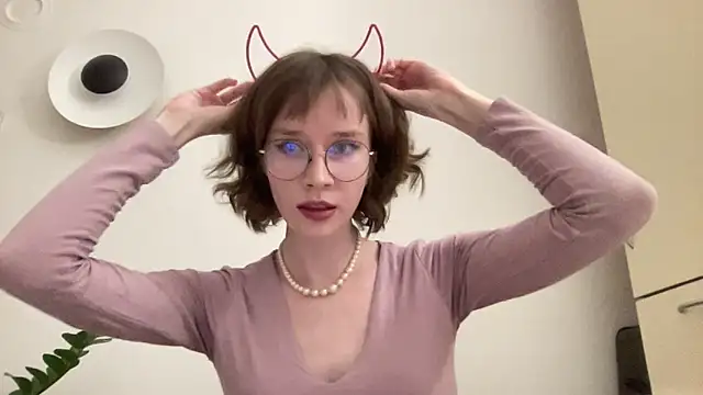 Snapshot of ms_christiana chatting on 05/12/26, 06:14 ms christiana online show from 05/12/26, 06:14