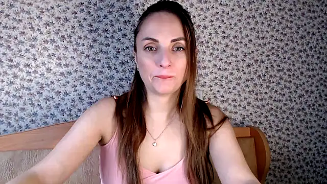 Snapshot of Tinadream20 chatting on 11/25/25, 09:53 Tinadream20 online show from 11/25/25, 09:53