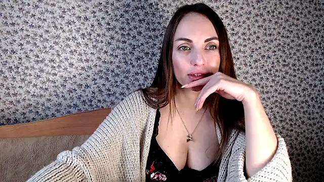 Snapshot of Tinadream20 chatting on 12/21/25, 10:06 Tinadream20 online show from 12/21/25, 10:06