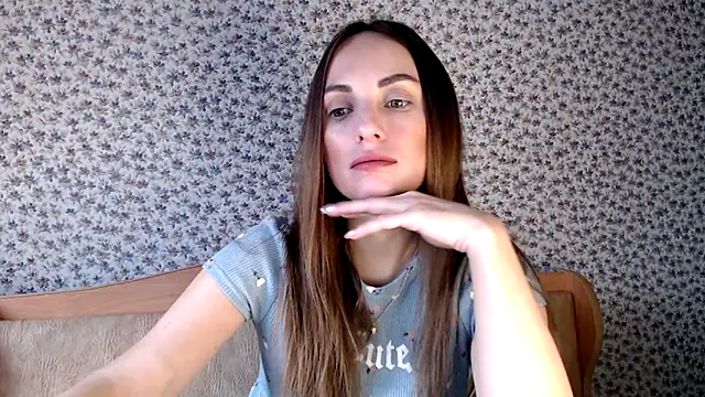 Snapshot of Tinadream20 chatting on 11/20/25, 08:26 Tinadream20 online show from 11/20/25, 08:26