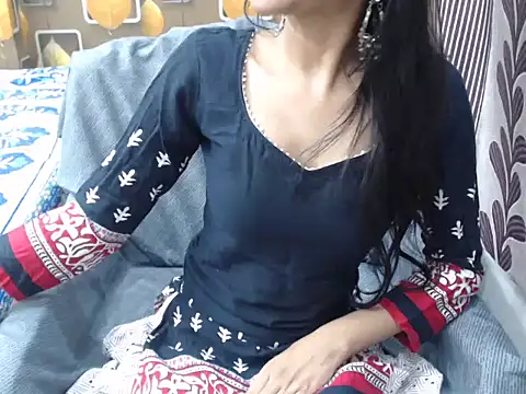 Snapshot of Sassy_Myra chatting on 03/15/25, 06:43 Sassy Myra online show from 03/15/25, 06:43