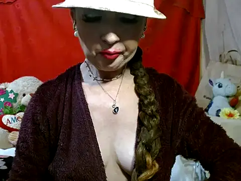 hottieperla online show from 02/03/26, 07:30