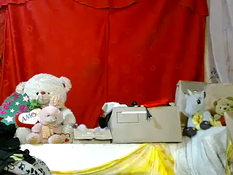 hottieperla online show from 05/14/26, 06:05