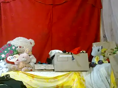 hottieperla online show from 05/12/26, 06:03