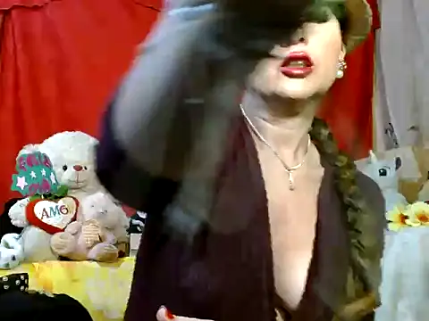 hottieperla online show from 04/17/26, 07:38