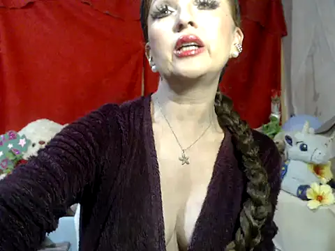 Snapshot of hottieperla chatting on 10/07/25, 06:42 hottieperla online show from 10/07/25, 06:42