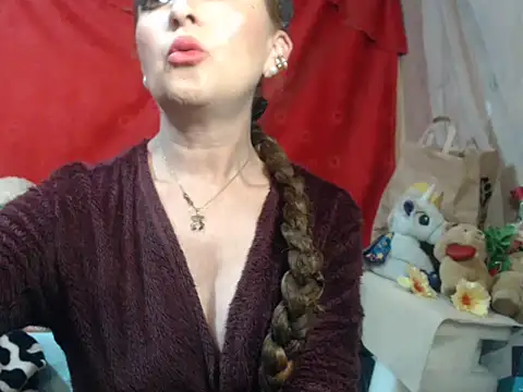 Snapshot of hottieperla chatting on 11/23/25, 05:12 hottieperla online show from 11/23/25, 05:12